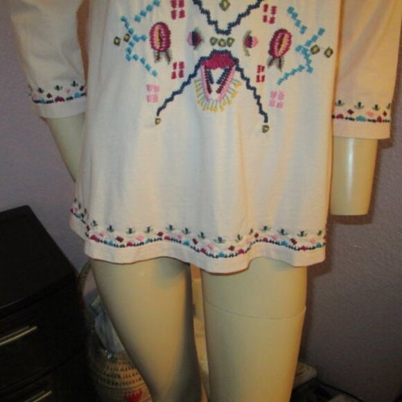 Soft Surroundings MIMOSA Blouse Size XS TOP Oversized EMBROIDERED V-Neck 3/4 - Picture 4 of 11